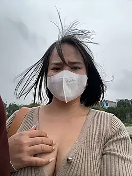 May-Squirt live sex cam