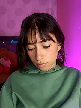 alahia_pink's cam snapshot