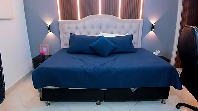 Tommy18__ live sex cam