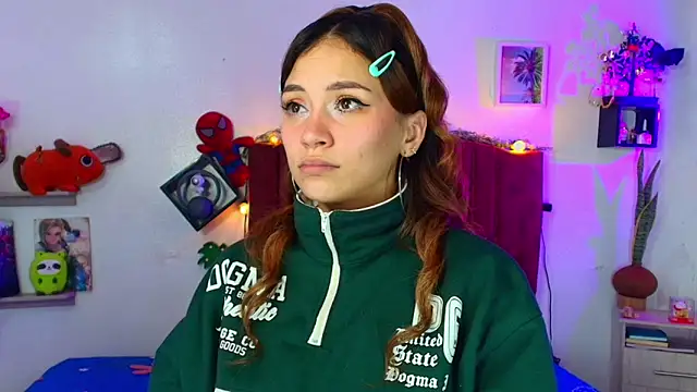 alisson_zafiro_'s cam snapshot