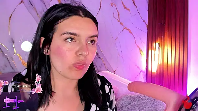 Mm0llylewis18's cam snapshot