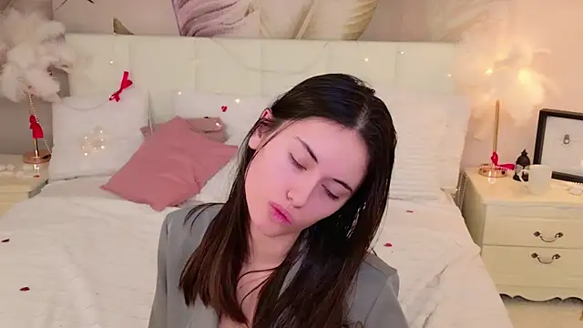 Lunaa_Babygirl's cam snapshot