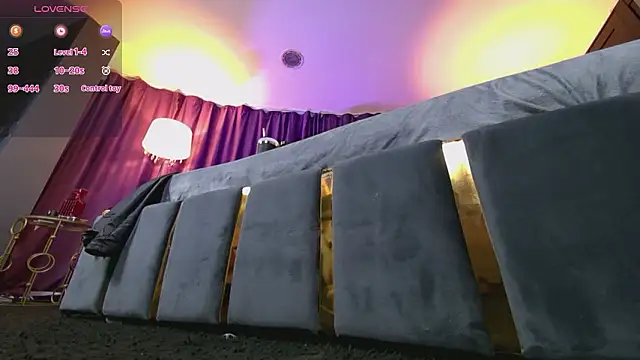 EmpressDesires's cam snapshot