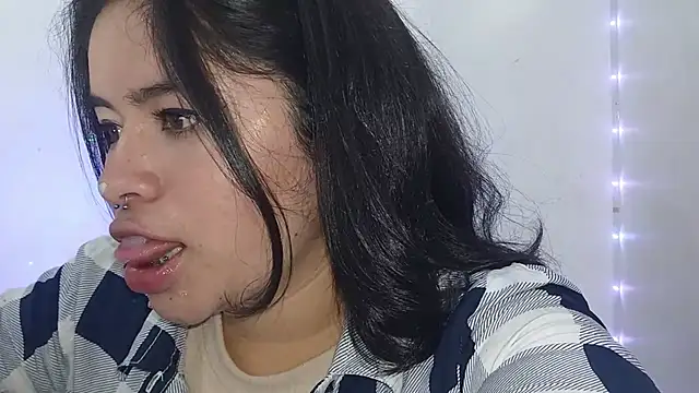 Magic_Alicee_'s cam snapshot