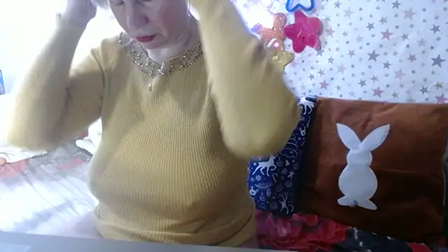 QueenLana live sex cam