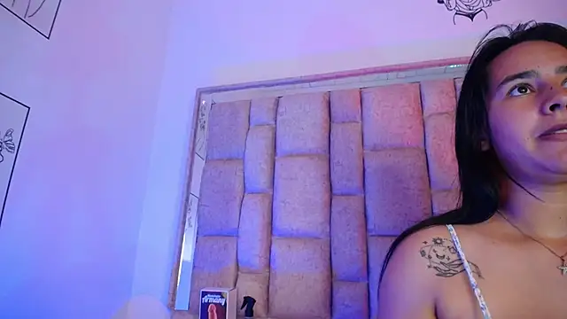 Bella_Haimi's cam snapshot