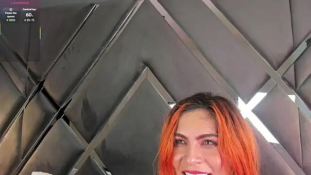 CoraimaSahin's cam snapshot