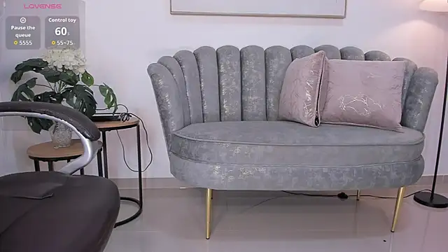 July_Adams's cam snapshot