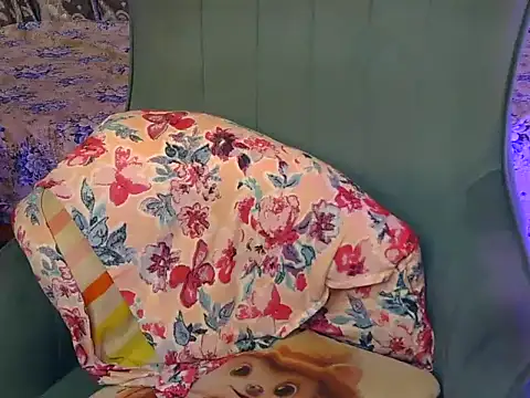 alaviya-19 live sex cam