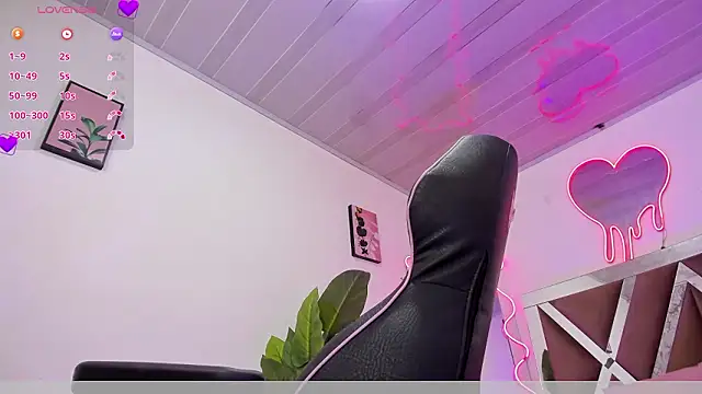 sharlot_tay1's cam snapshot