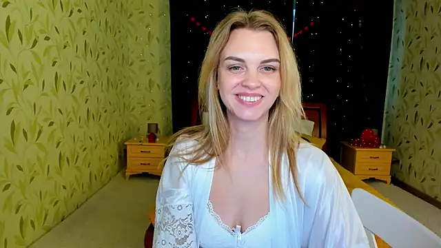 LunaFlinn's cam snapshot