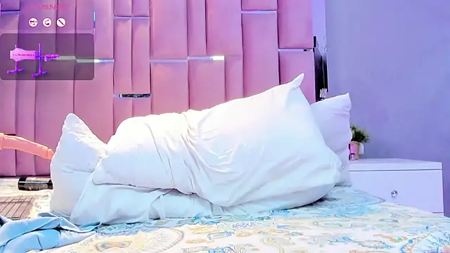 NikkiEvans live sex cam