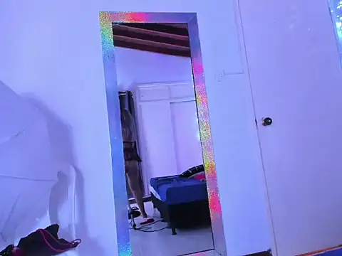 Katy_Blum's cam snapshot