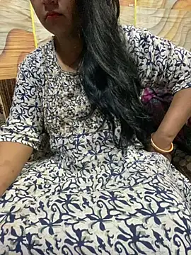 Meera_xxx's cam snapshot