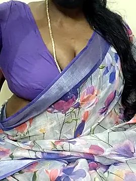 shobini's cam snapshot