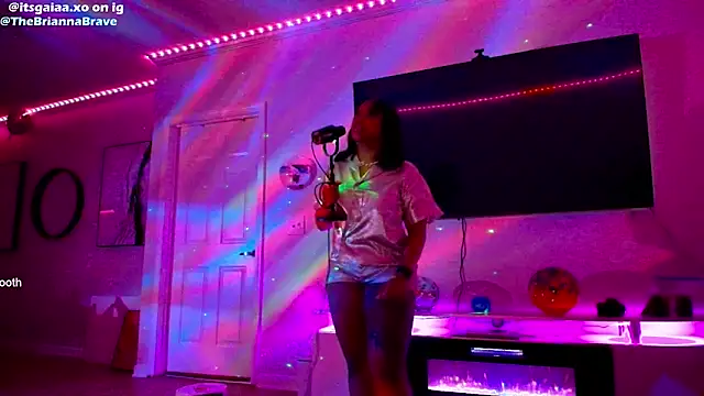 BriannaBrave's cam snapshot