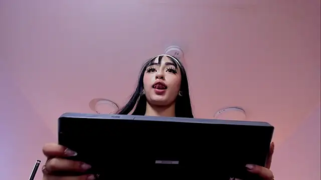 Maddie_Rosee's cam snapshot