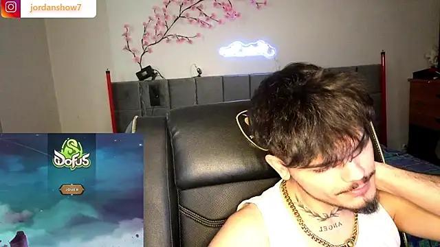 JordanShow live sex cam