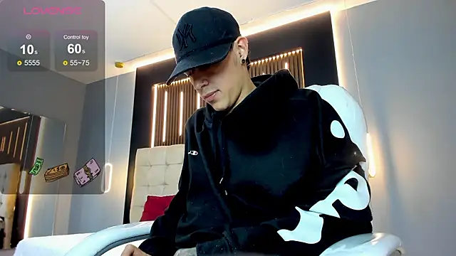 Lobo_17_ live sex cam