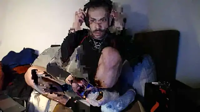 P4RtYBOII92 live sex cam