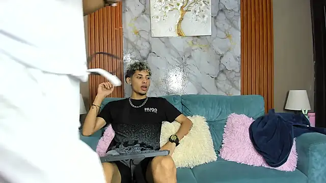 YOUNG_BOYS_HELL live sex cam