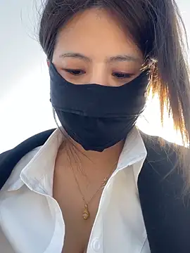 mi-ki1314 live sex cam