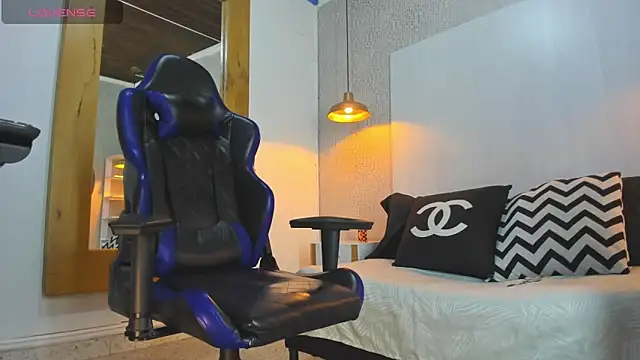 Dusan_Grey77 live sex cam