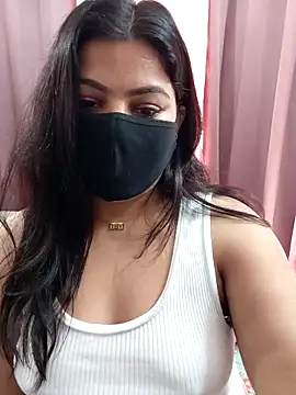 Half_girlfrnd_530 live sex cam