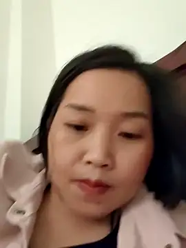 __BingBing__'s cam snapshot