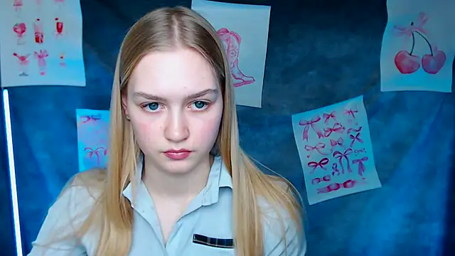 MademoiselleCl's cam snapshot