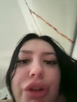 nikkiuk's cam snapshot