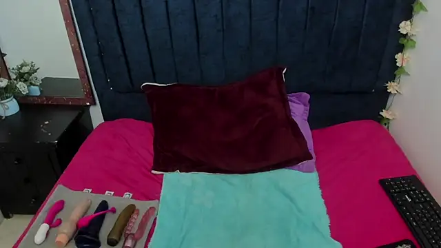 alaha_evans's cam snapshot