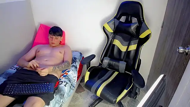 d_moneyy_'s cam snapshot