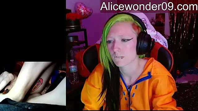 alicewonder09 live sex cam