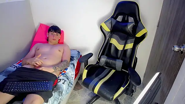 d_moneyy_'s cam snapshot