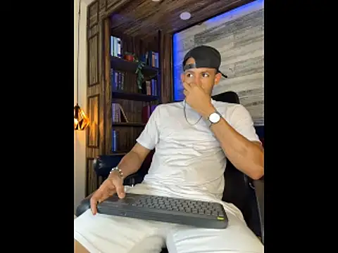 B_Wild's cam snapshot