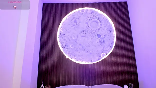 IvannaVolk_'s cam snapshot