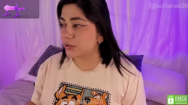 lucy26_'s cam snapshot