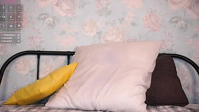 HollieCollelo's cam snapshot