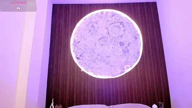 IvannaVolk_'s cam snapshot