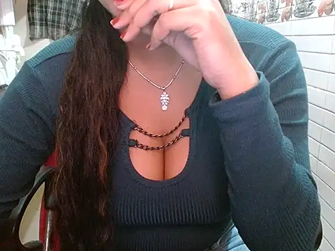 LovingPihu's cam snapshot