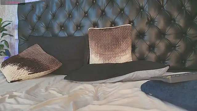 MattDevon's cam snapshot