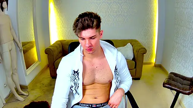 MaxKaiden's cam snapshot