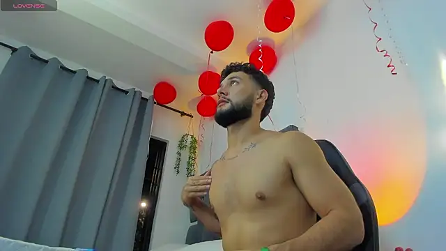 noah_corvelle's cam snapshot