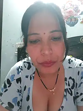 Poojabhabi101's cam snapshot