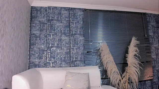 NathalyLeen live sex cam