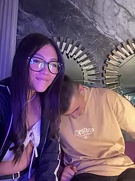 ChloeandAdam's cam snapshot