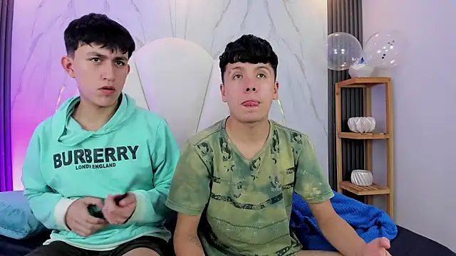 hoot_booys_ live sex cam