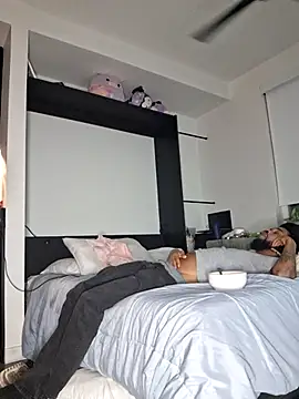 Cinnamonbunn's cam snapshot