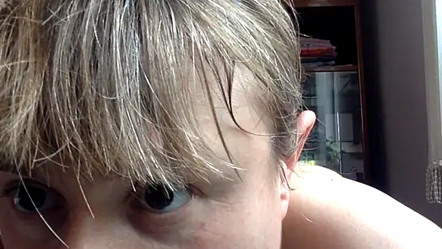 KlavdiaPetrivna live sex cam